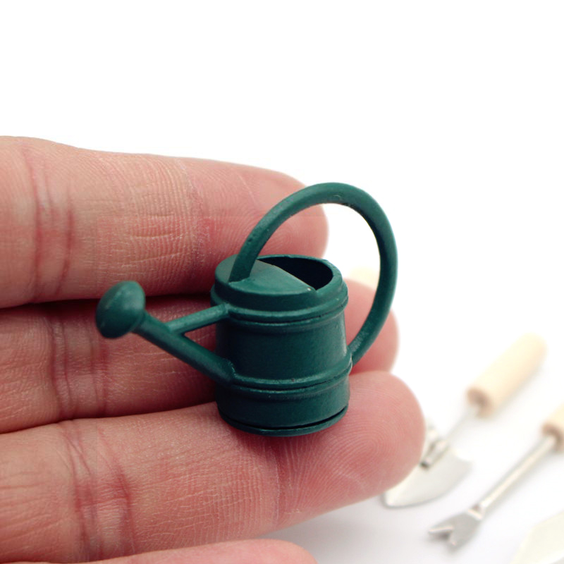 1:12 Dollhouse Miniature Garde - Gardening Tools Watering Can ulasan dan harga